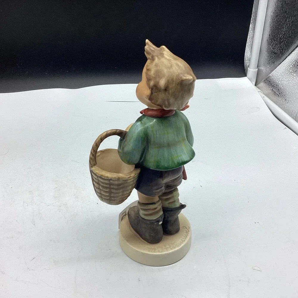 Hummel Goebel #145 Little Helper Boy & Basket Figurine Pre-WW2? Germany Rare TMK